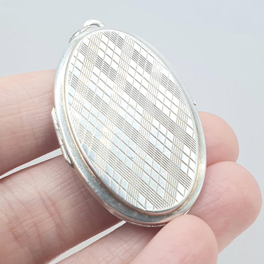 Vintage Sterling Silver Oval Locket Chequered Pattern Picture Photo Keepsake Large Big Solid 925 Womens Jewelry Jewellery