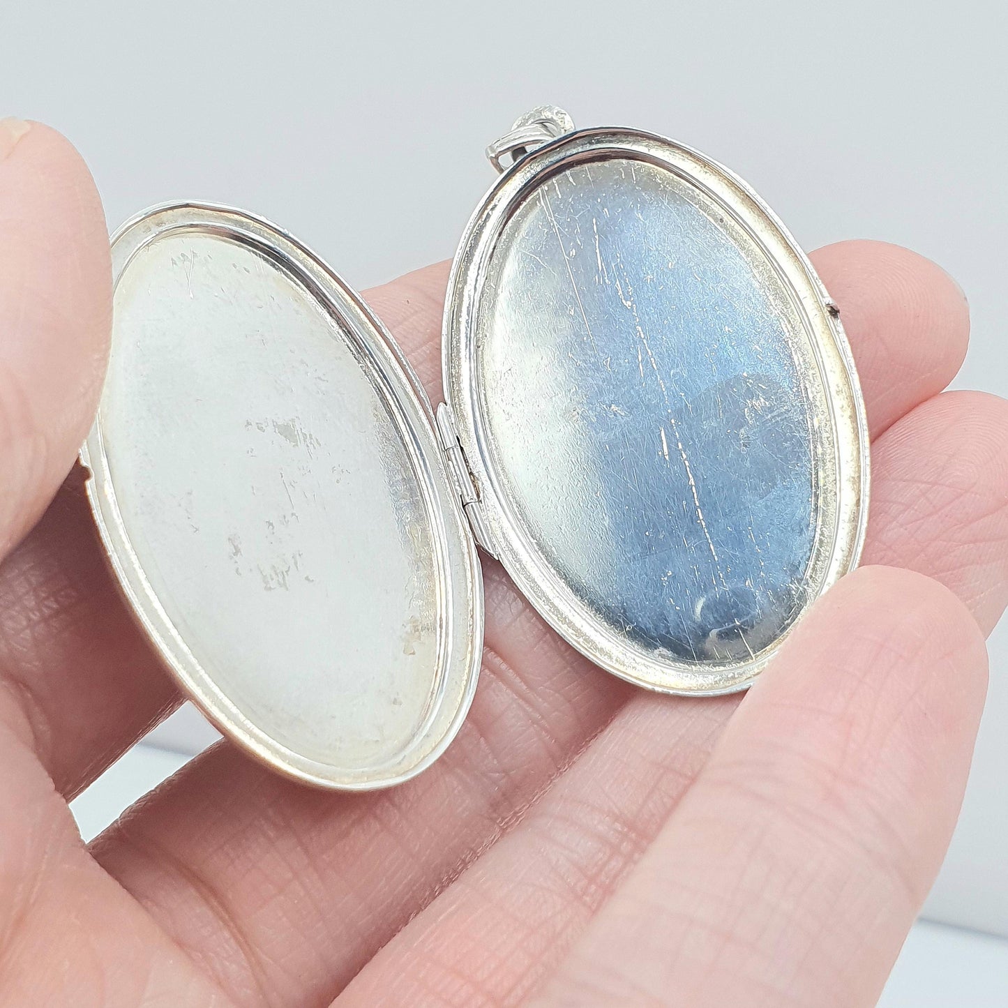 Vintage Sterling Silver Oval Locket Chequered Pattern Picture Photo Keepsake Large Big Solid 925 Womens Jewelry Jewellery