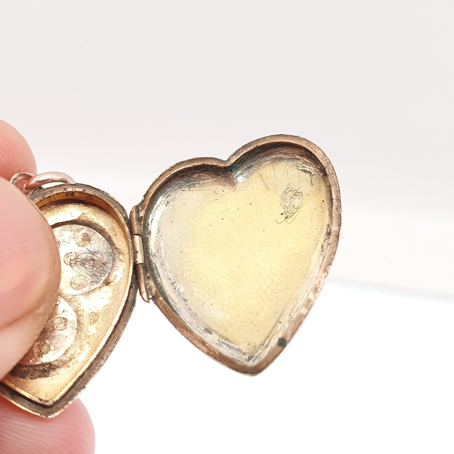 Antique 9ct 9k Gold Heart Locket Garnet & Seed Pearl Star Set Victorian Pendant Back Front Photo Vintage Jewelry Jewellery