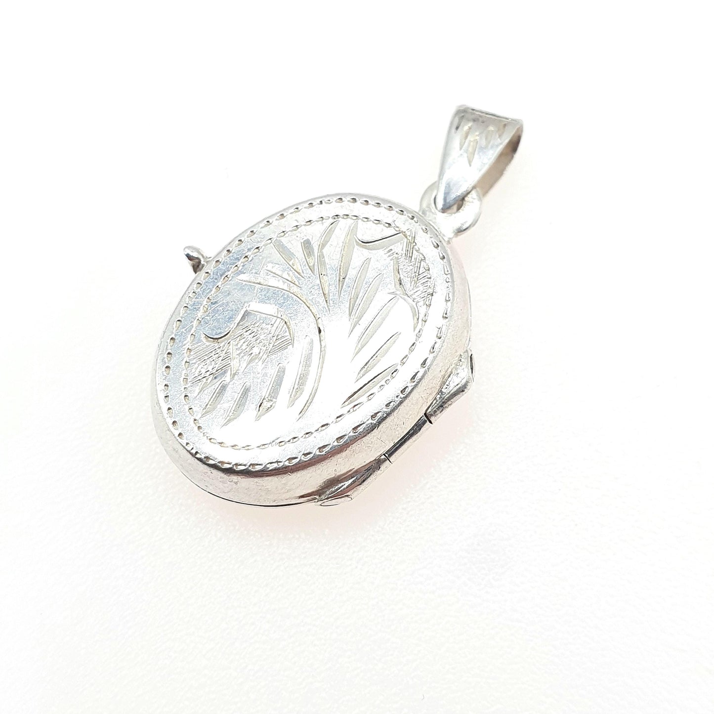 Vintage Sterling Silver Oval Locket Small Engraved on Both Faces Cute Picture Photo Pendant Necklace Womens Jewellery Jewelry Mens