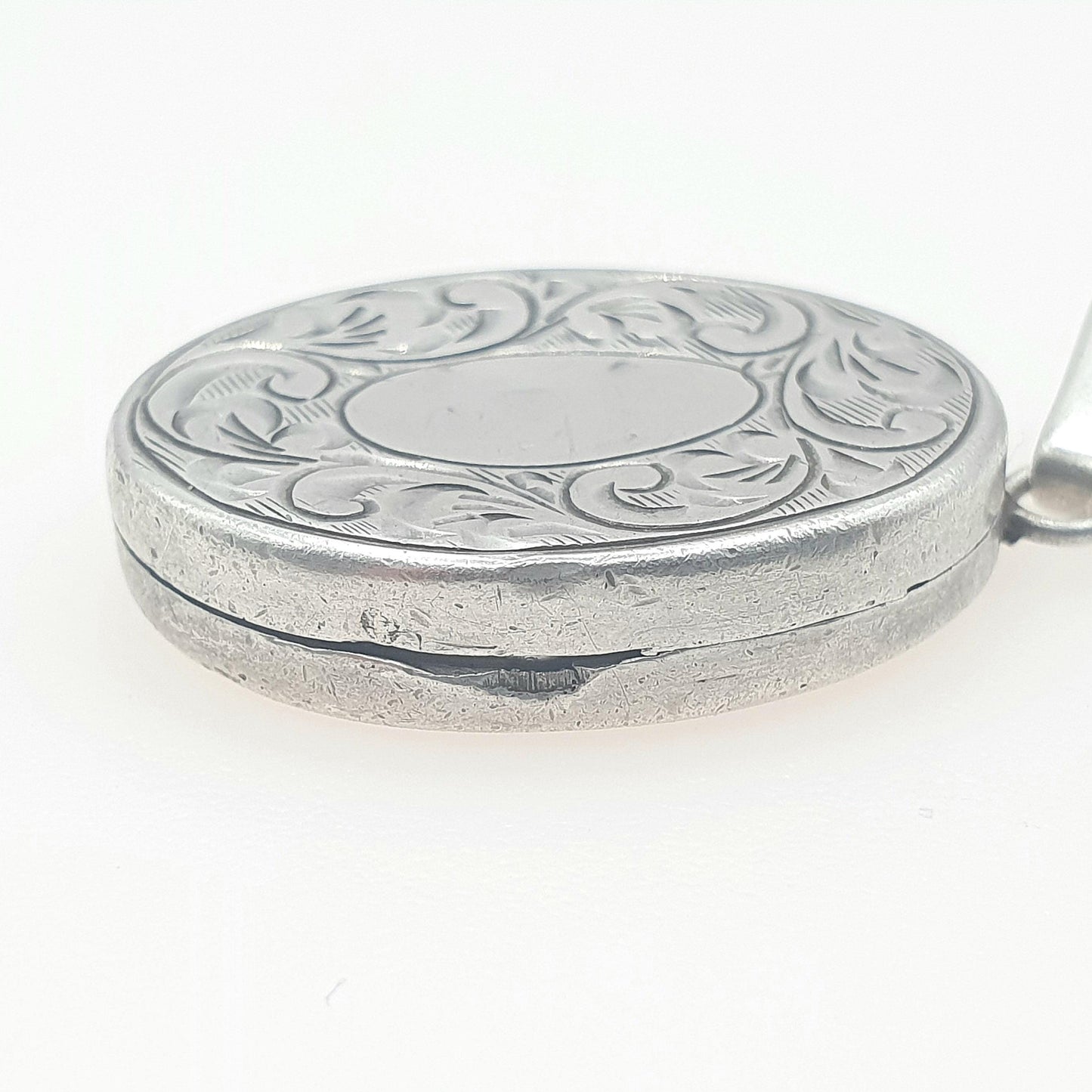 Vintage Sterling Silver Oval Locket Scroll Engraved Face Photo Keepsake Gift Pendant Necklace Womens Unisex Jewelry Jewellery