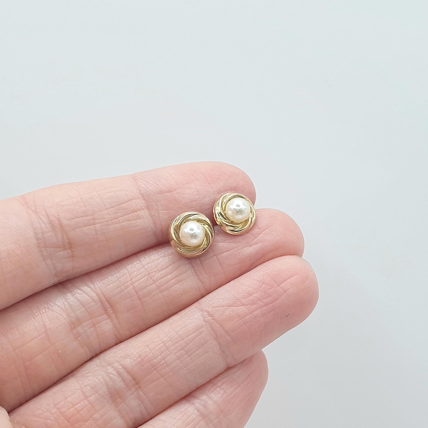 Vintage 9ct Gold Simulated Pearl Stud Earrings Solid 9k 375 White Pearls Retro Womens Vintage Jewelry Jewellery Bead