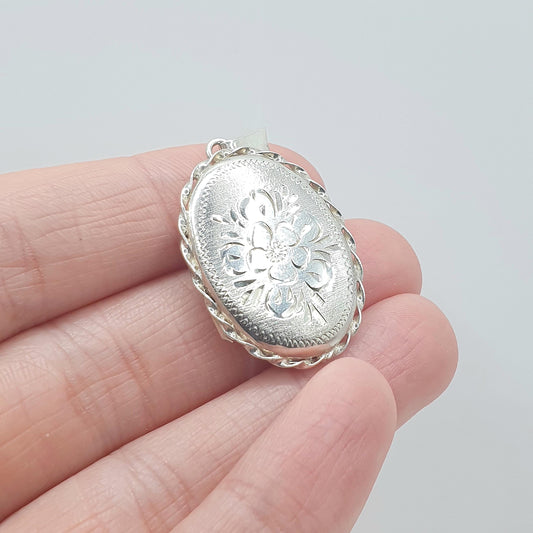 Vintage Sterling Silver Locket Rope Border Flower Hand Engraved Cute Oval Pendant Necklace Keepsake Jewelry Vintage Jewellery