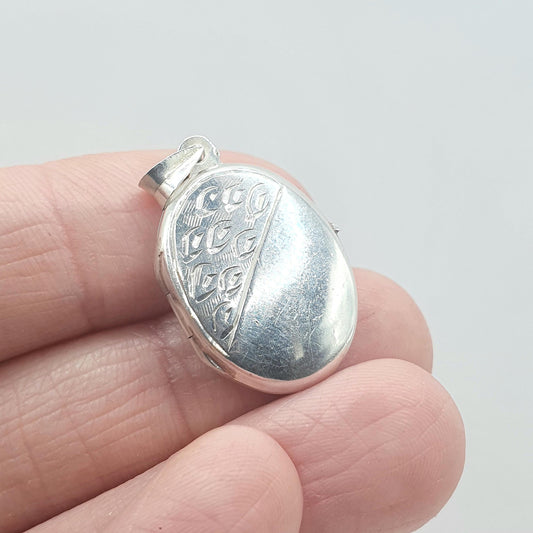 Vintage Sterling Silver Small Oval Locket Engraved Face Necklace Pendant Photo Gift Jewelry Womens Jewellery Ladies Large