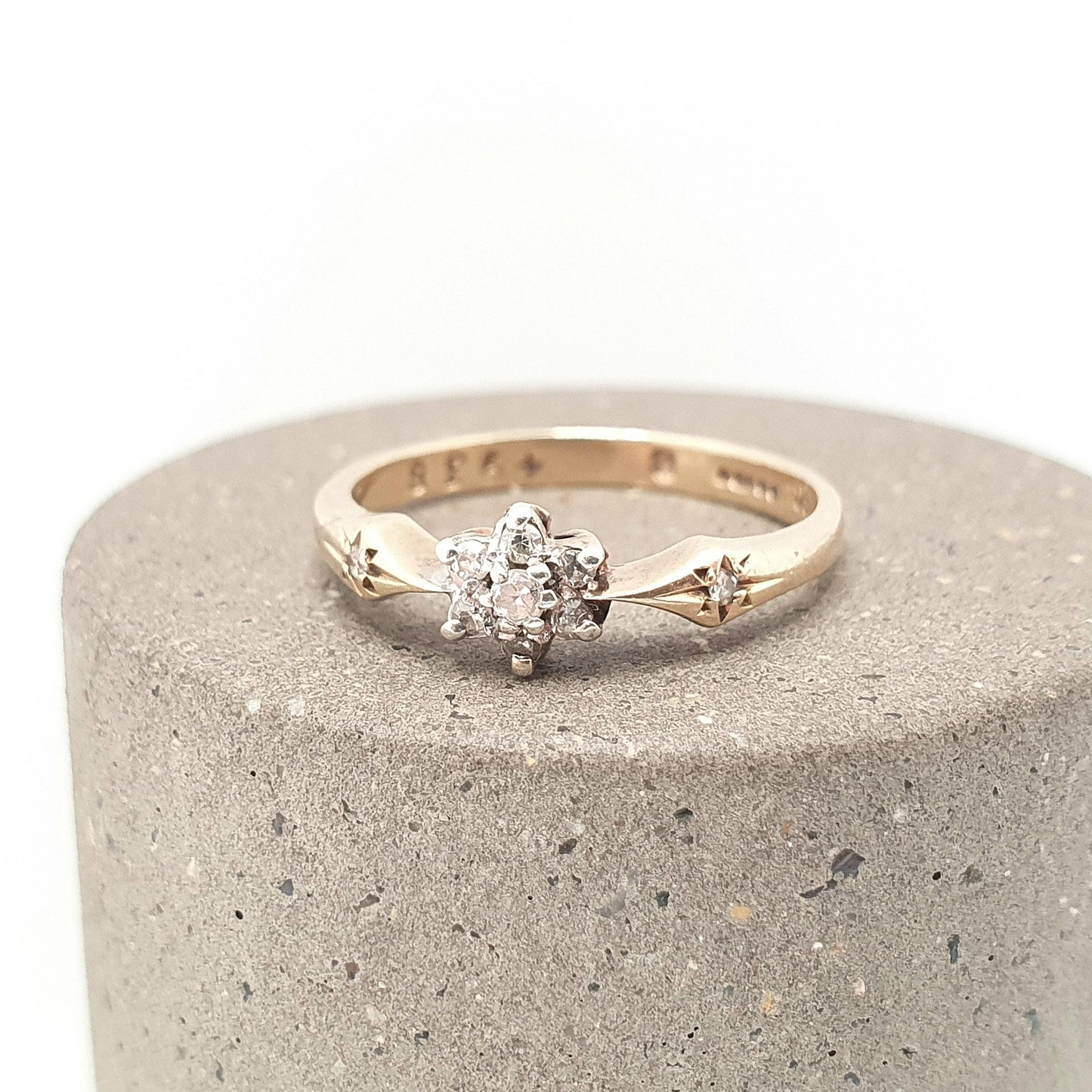 Vintage 9ct 9k Diamond Gold Ring Cluster Natural Diamonds Solid 375 Sparkly Genuine Real Gemstone Jewelry Jewellery