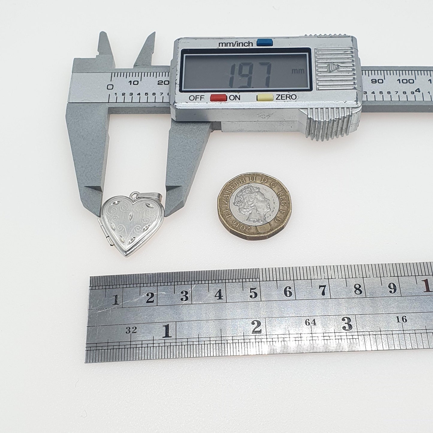 Vintage Sterling Silver Heart Locket Scroll Pattern Cute Picture Photo Pendant Necklace Womens Ladies Jewelry Jewellery