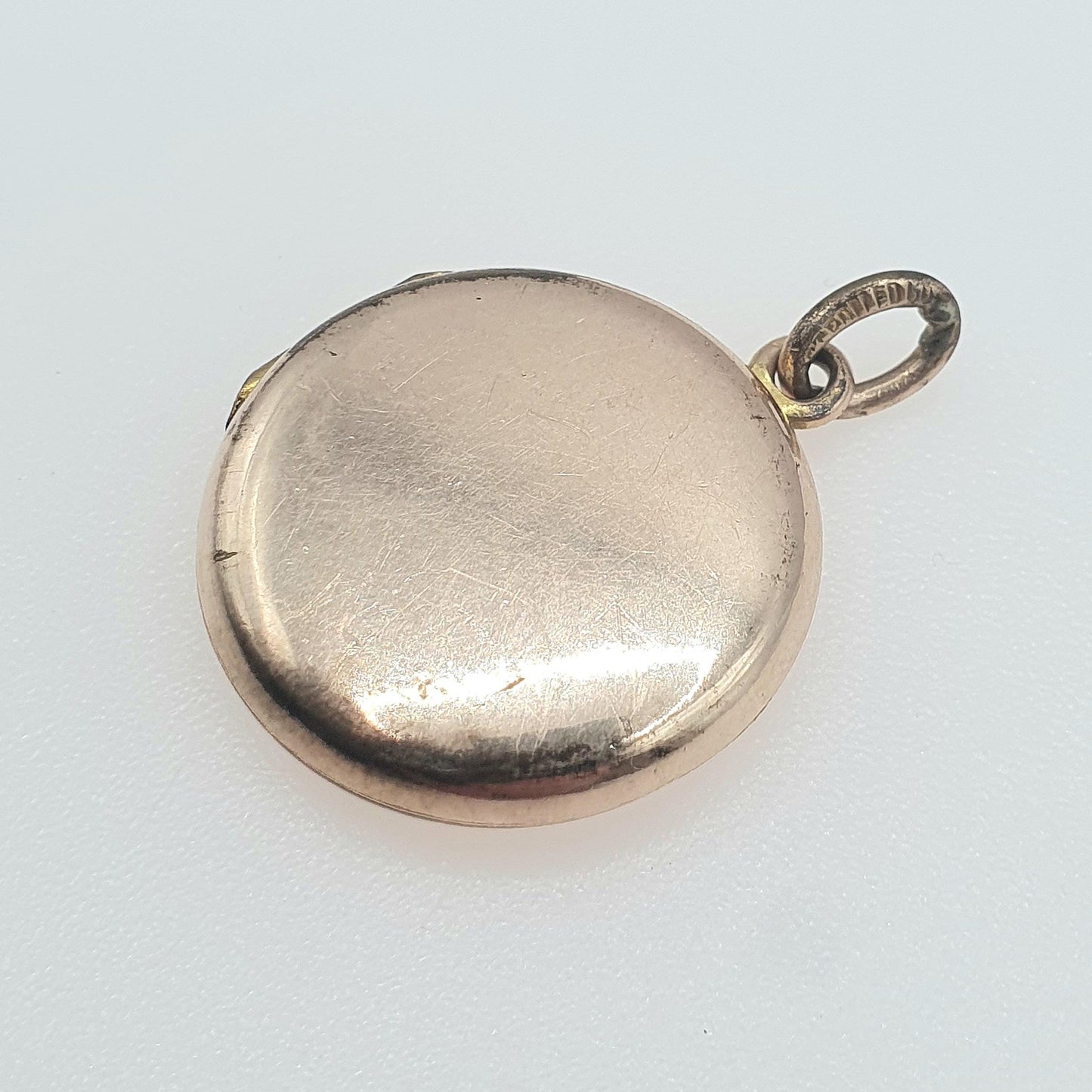 Antique Victorian Rolled Rose Gold Locket Round Pendant Necklace Photo Keepsake Vintage Jewelry Jewellery Unisex Women’s Men’s