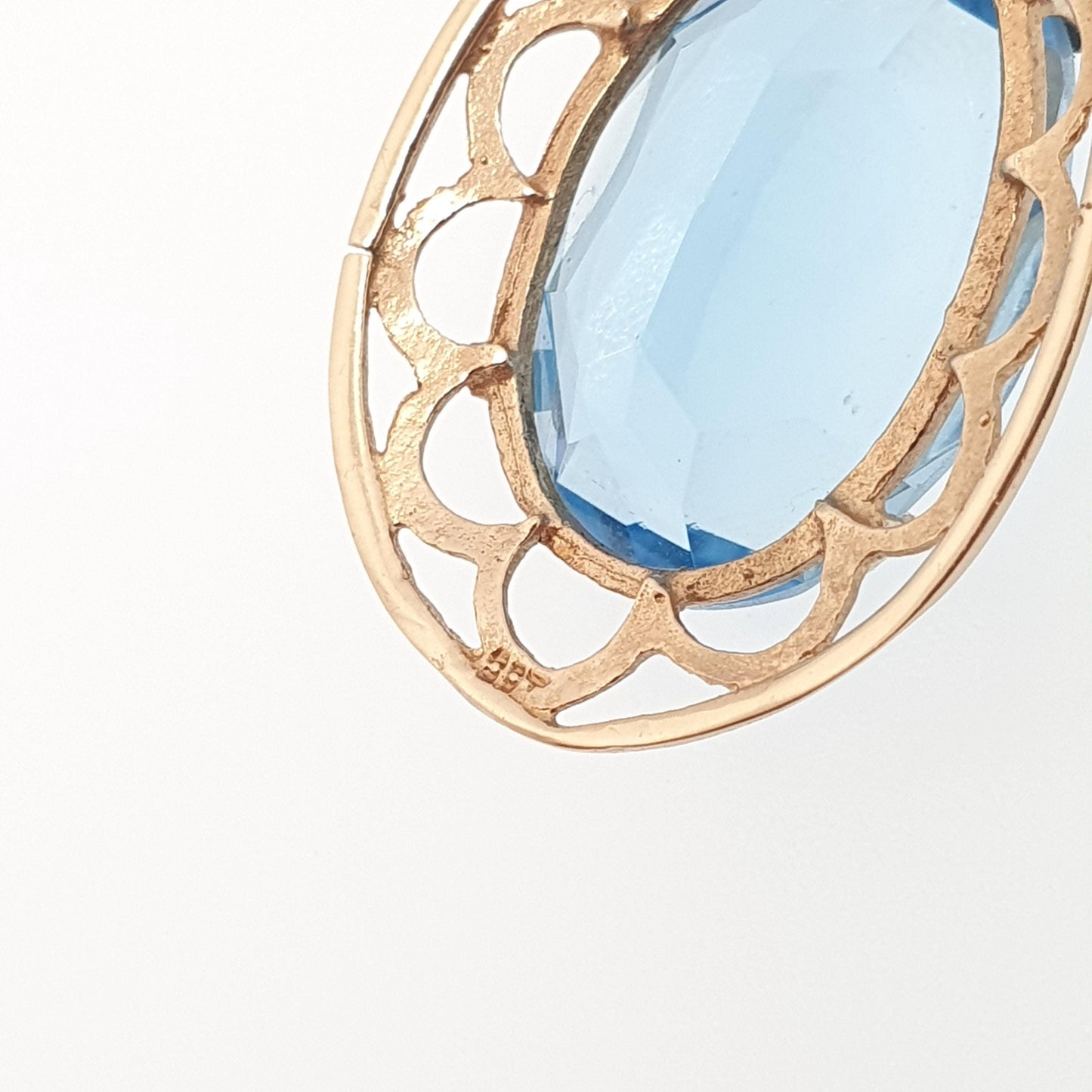 Vintage 9k 9ct Gold Aquamarine Crystal Necklace Pendant Oval Cut Solid 375 Gemstone Cute Sky Blue Retro Womens Ladies Jewelry Jewellery