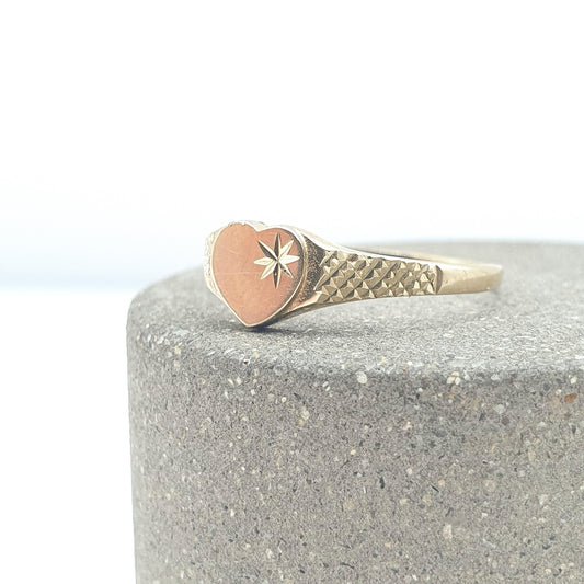 Vintage 9ct Gold Heart Signet Ring Star Engraved Love and Loyalty Mens Womens Unisex Jewelry Antique Jewellery