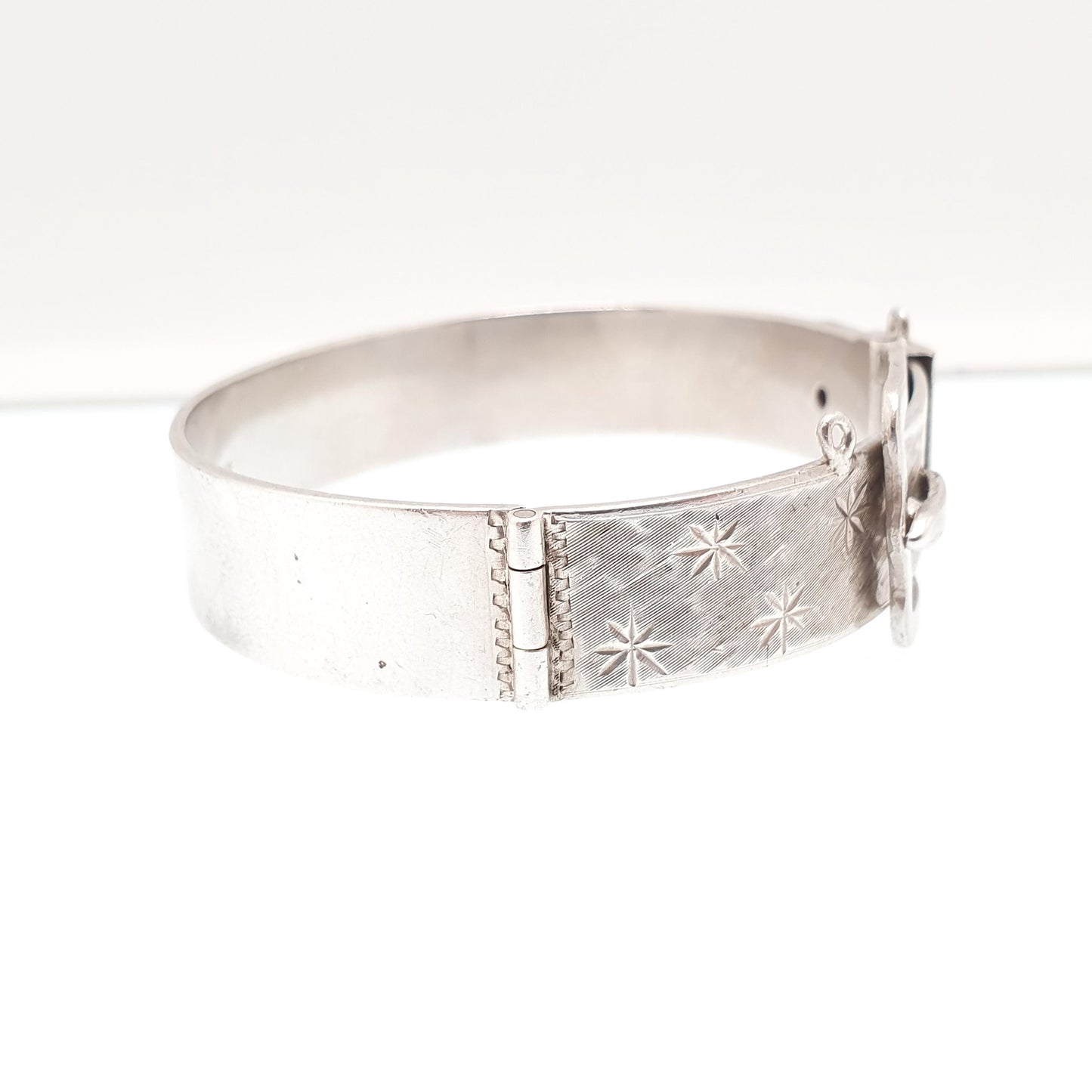 Vintage Sterling Silver Ruby Belt Buckle Bracelet Bangle Star Pattern 1970 Hallmark 35.53g Heavy Genuine Gemstone Jewelry Jewellery