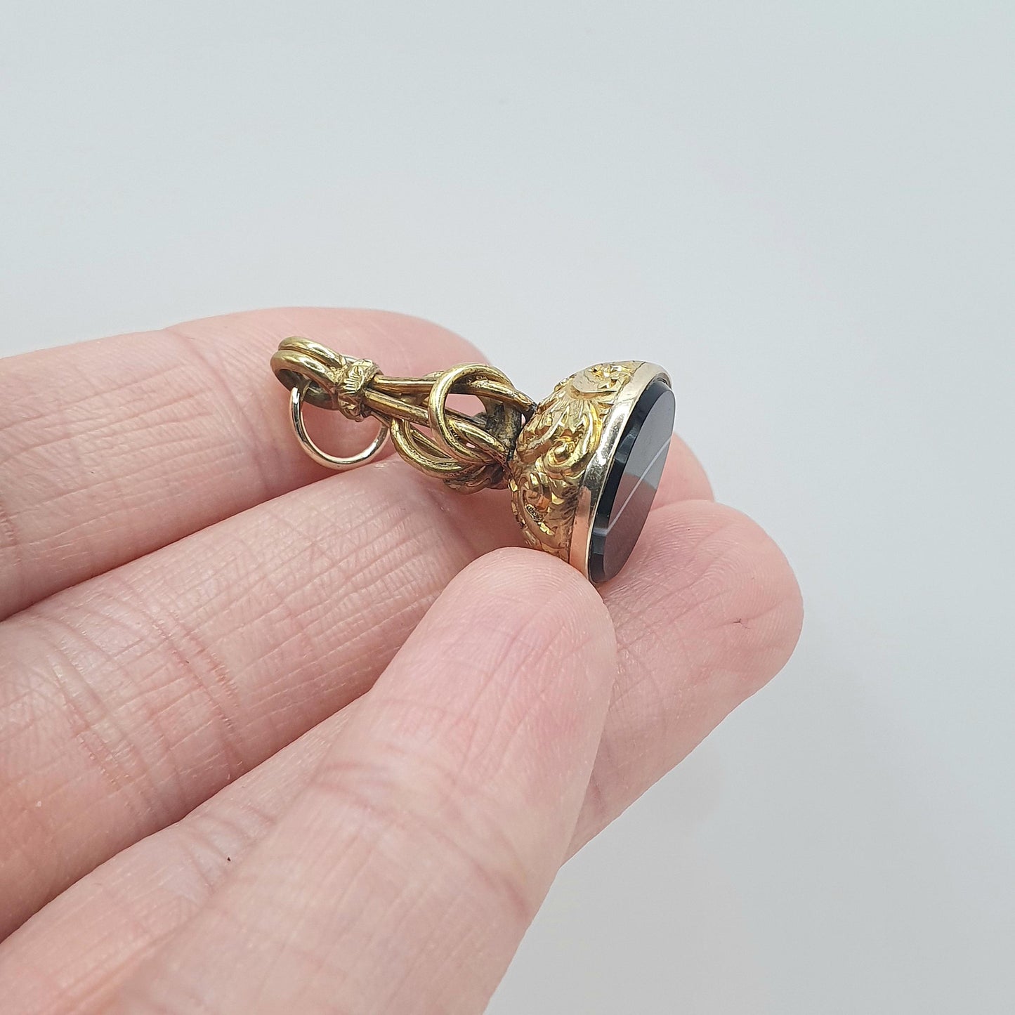Antique Victorian Rolled Gold Agate Seal Fob Pendant Chased and Knot Genuine Humbug Gemstone Gold Filled Jewellery Jewelry