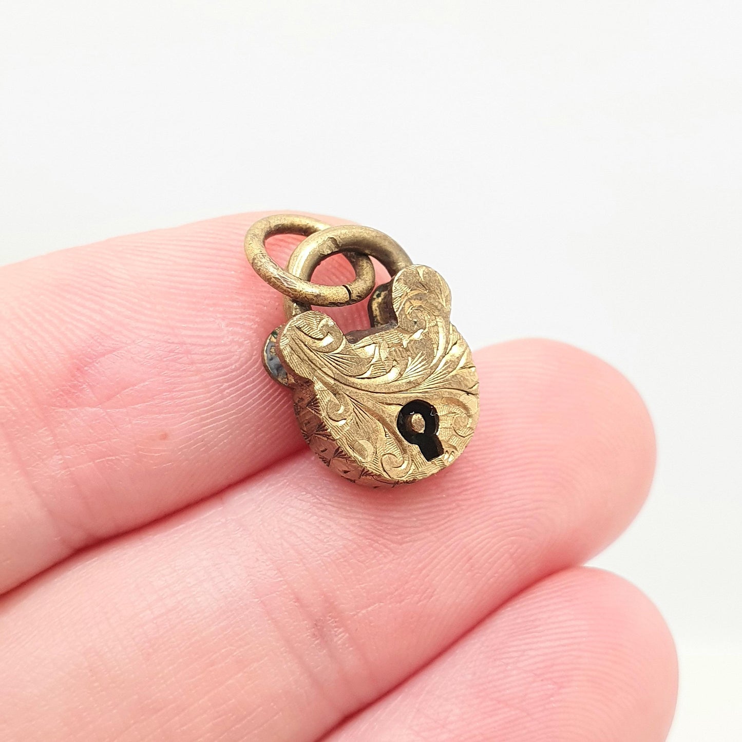 Antique Victorian Padlock Charm Necklace Pendant Gold Tone Hand Engraved Lock Vintage Womens Jewelry Jewellery