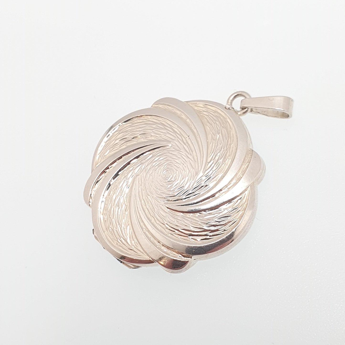 Vintage Sterling Silver Spiral Locket Swirl Embossed A*D Andreas Daub Necklace Pendant Photo Gift Jewelry Womens Jewellery