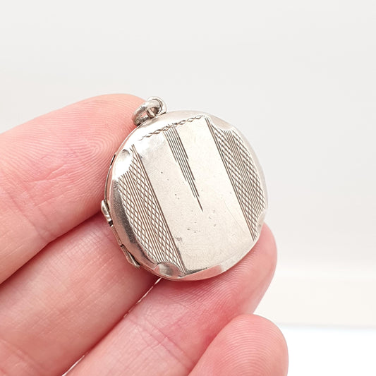 Antique Solid Silver Locket Art Deco Geometric Pattern Round Circle Necklace Pendant Rare Fine 1920s Picture Photo Jewelry Vintage Jewellery