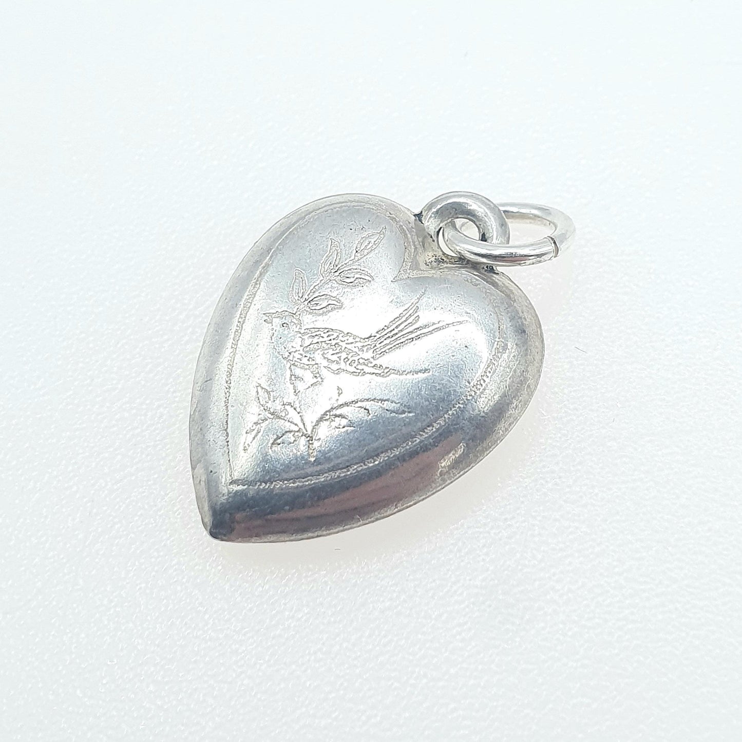 Antique Solid Silver Bird Heart Charm Pendant Small Gift Cute Unisex Vintage Womens Necklace Jewellery Jewelry