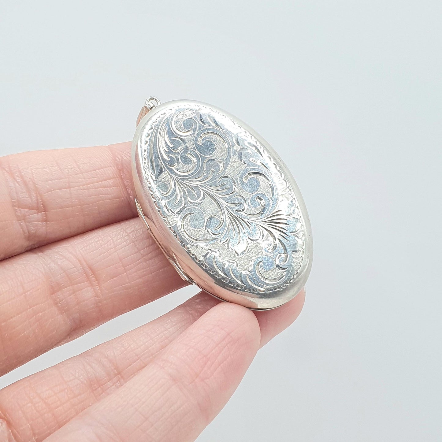 Vintage Sterling Silver Large Locket Oval Shape Engraved Front Pendant Necklace Retro Jewelry Womens Jewellery Men’s Unisex