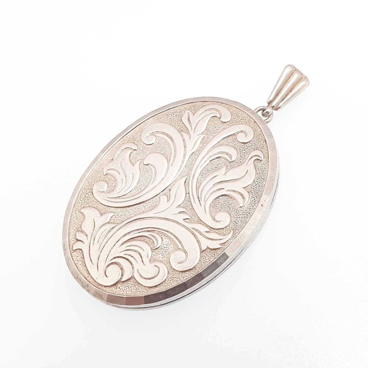 Vintage GEORG JENSEN Sterling Silver Locket Very Large Big 1970 Hallmark Engraved Necklace Pendant Picture Photo Womens Jewelry Jewellery