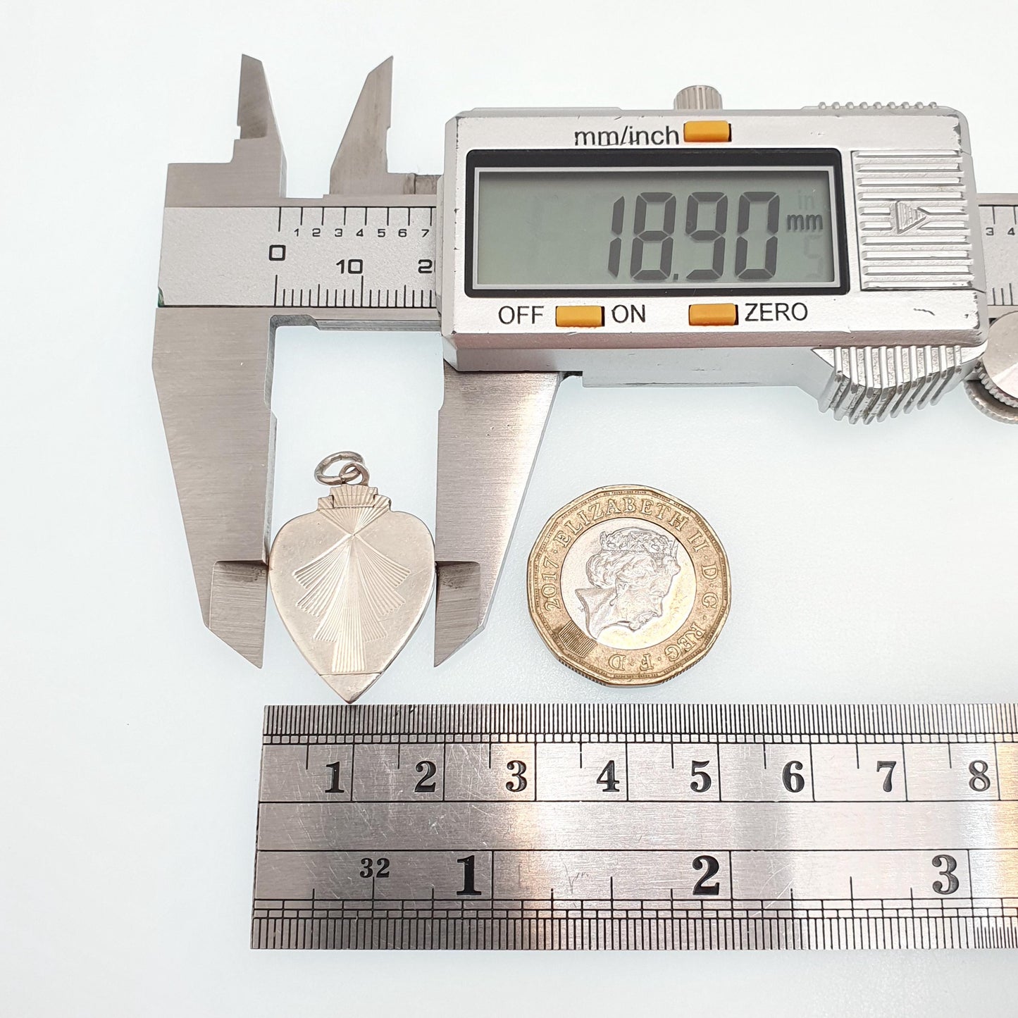 Antique Sterling Silver Locket Art Deco Heart Shape Geometric Pattern Arrow Necklace Pendant 1920s Picture Photo Jewelry Vintage Jewellery