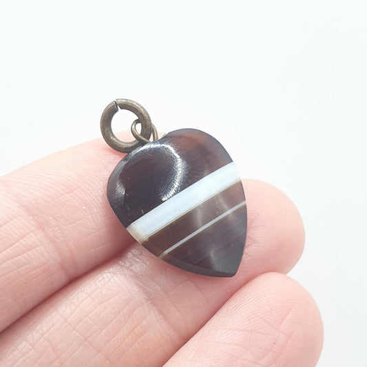 Antique Victorian Humbug Agate Heart Pendant Veined Striped Quartz Gemstone Love Vintage Jewellery Necklace Jewelry