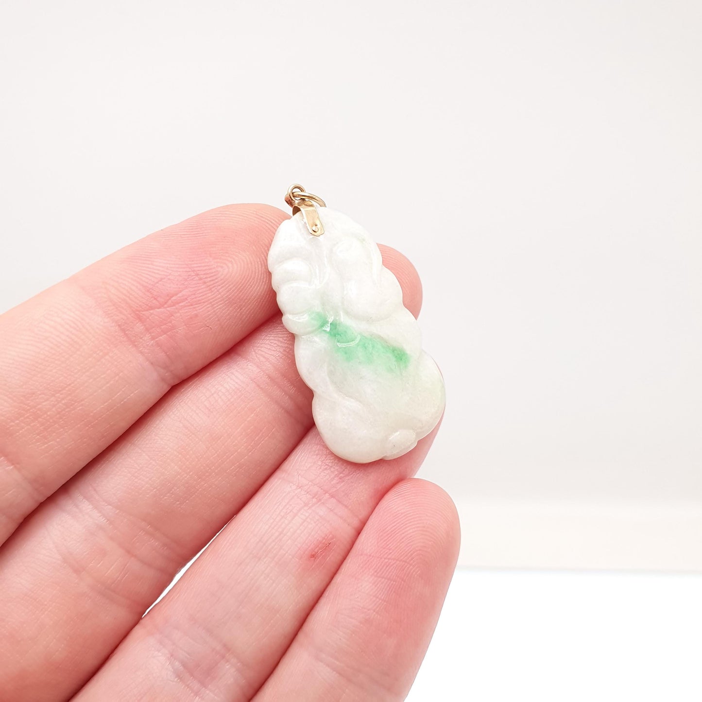 Old Vintage 14k Gold Carved Jade Necklace Pendant Chinese Green Jadeite Solid 585 14kt Genuine Gemstone Vintage Jewelry Jewellery