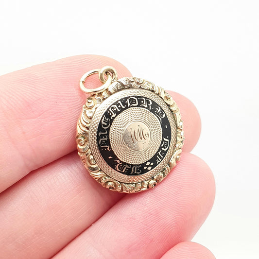 Antique 9ct 9k Gold Back Victorian Locket Pendant IN MEMORY OF Enamel Mourning Chased  Necklace Photo Pocket Womens Jewelry Jewellery