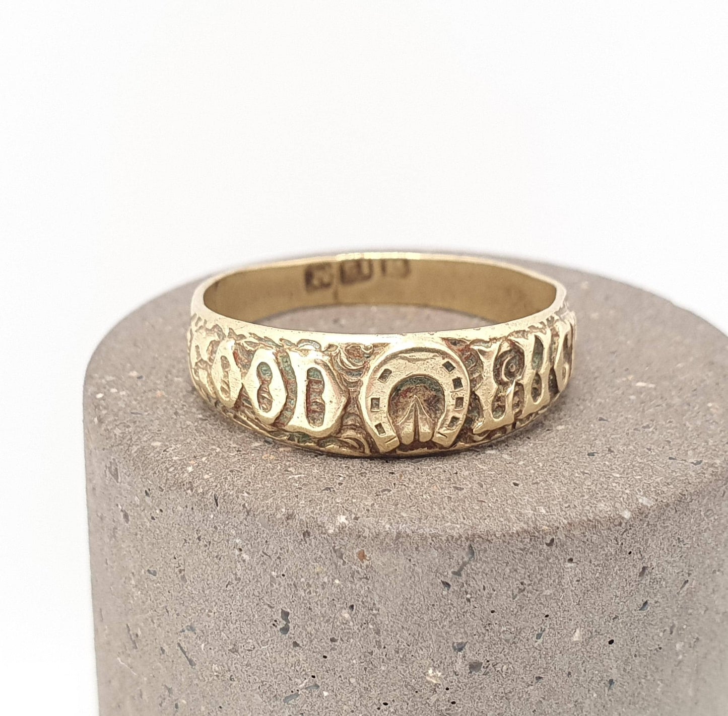 Antique Victorian Genuine Pinchbeck GOOD LUCK Ring Horseshoe Lucky Band Gold Tone Mens Vintage Rare Jewelry Jewellery