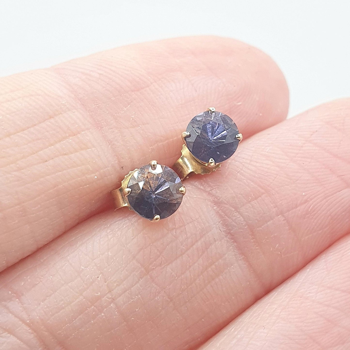 Vintage 9ct Carat Gold Amethyst Stud Earrings Brilliant Cut Solitaire Petite Gemstone Elegant Ladies Womens Jewelry Retro Jewellery
