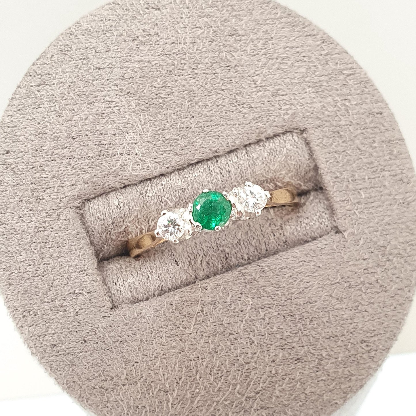 Vintage 18ct Gold Diamond & Emerald Ring Trilogy Solid 18k 18kt 750 Natural Gemstones Jewelry Jewellery