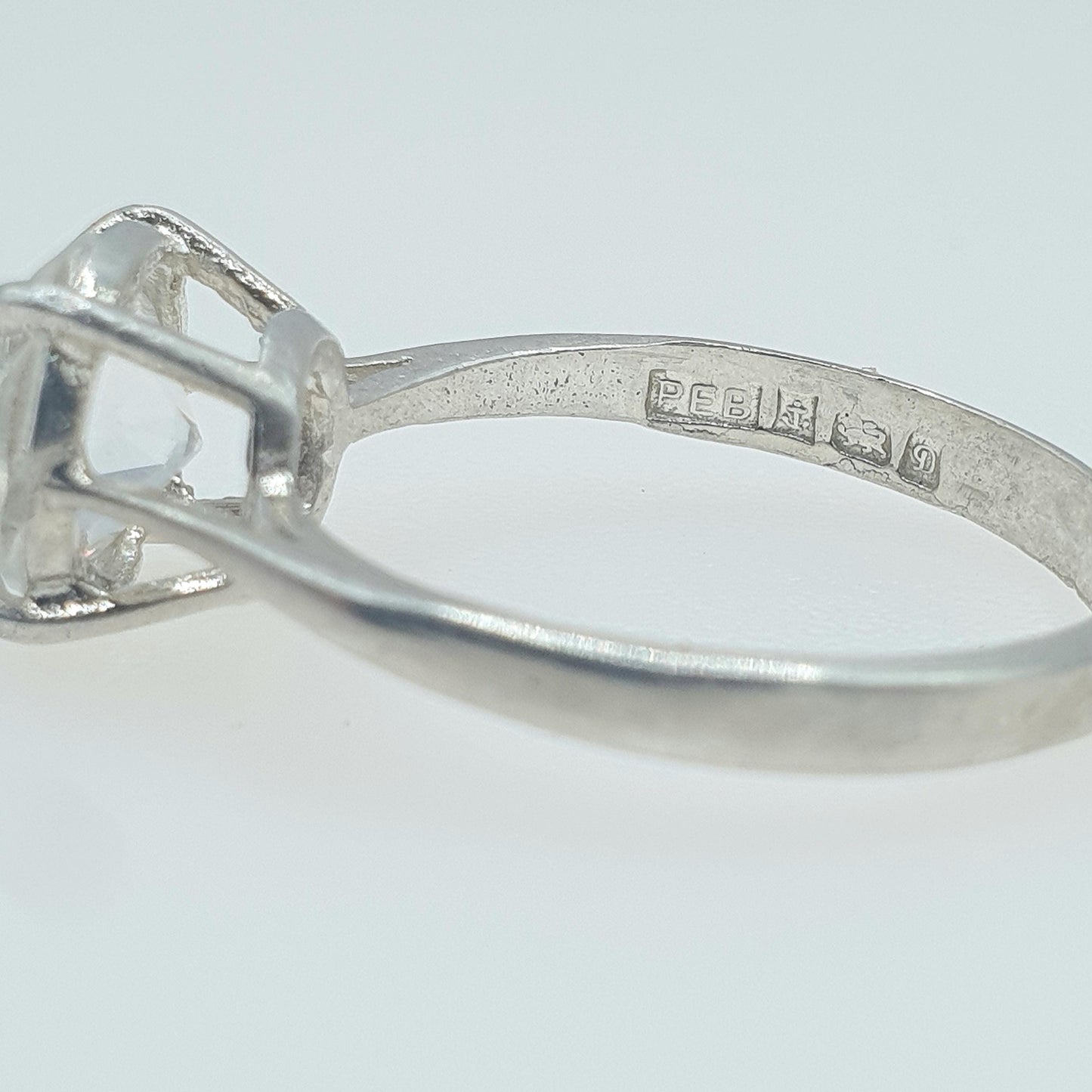 Vintage Sterling Silver White Crystal Solitaire Ring Cocktail Retro Solid 925 Jewellery Jewelry UK Q.5 or US 8.25