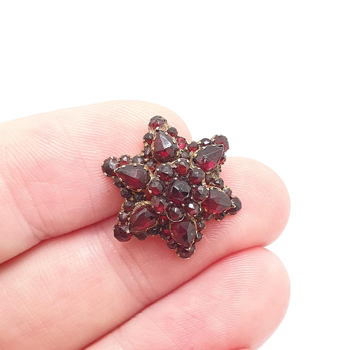 Antique Victorian Bohemian Garnet Star Brooch Pin Starburst Rolled Gold Renaissance Revival 1800s Pyrope Vintage Womens Jewelry Jewellery