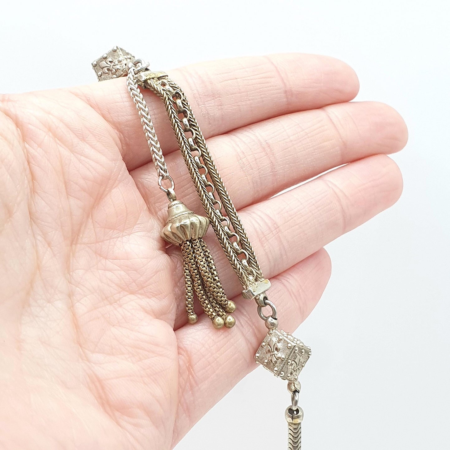Antique French Albertina Chain Bracelet with Dice Tassel Fob Dog Clip Fleur de Lys Silver Tone Base Metal Jewellery Jewelry 19.5cm 11.16g