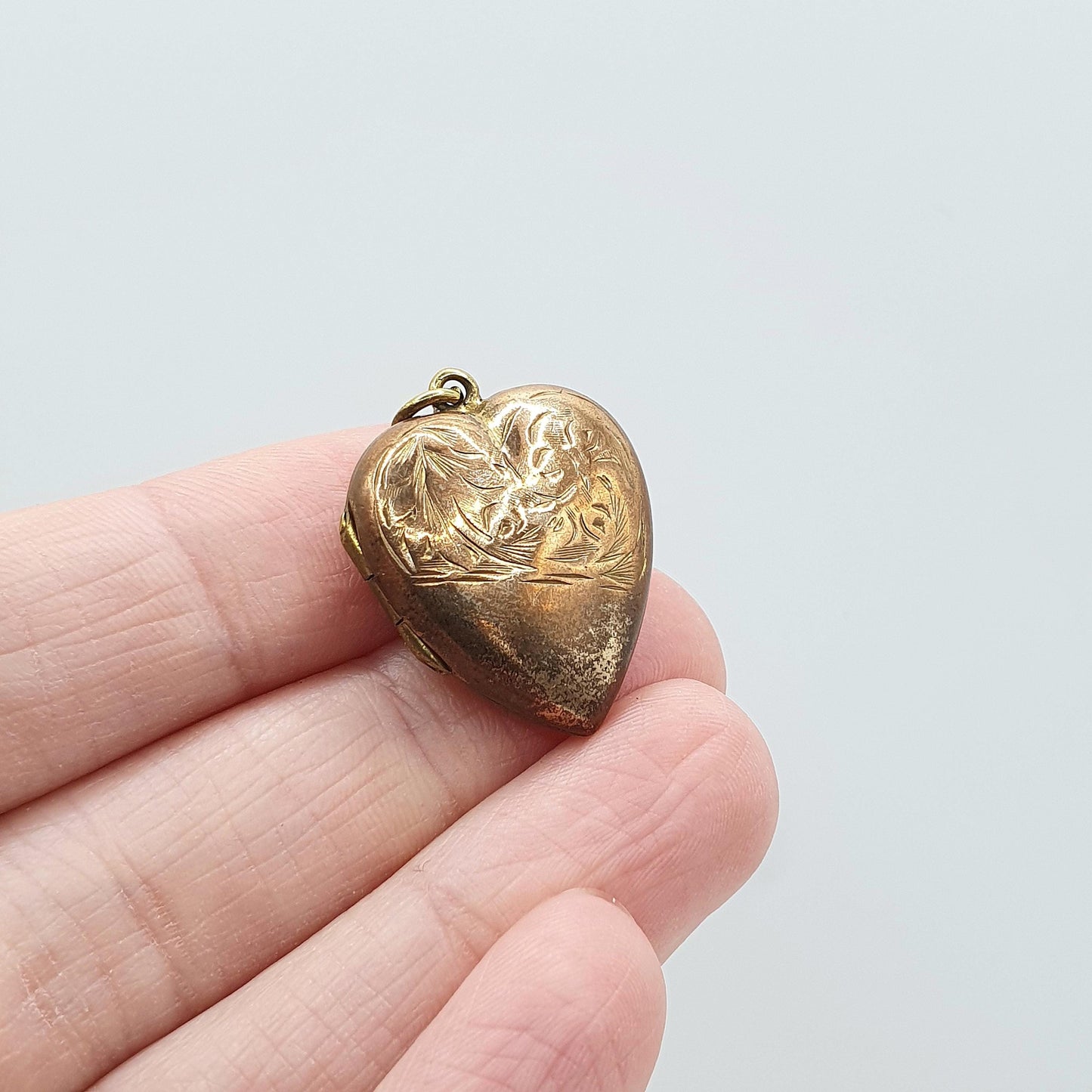 Antique Victorian Rolled Gold Heart Locket Hand Engraved Face Love Romantic Necklace Pendant Womens Mens Jewellery Jewelry