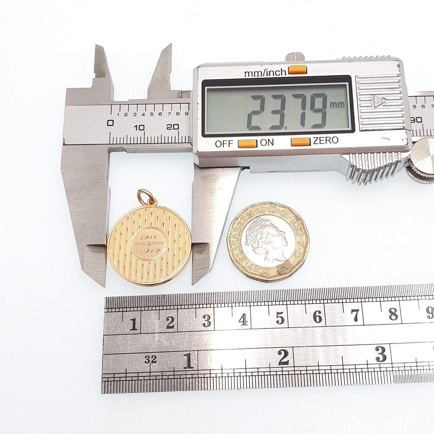 Antique Solid 9k 9ct Rose Gold Locket Round 1913 Hallmark Vertical Pattern All 9ct 9kt Gold Necklace Photo Picture Pendant Jewelry Jewellery