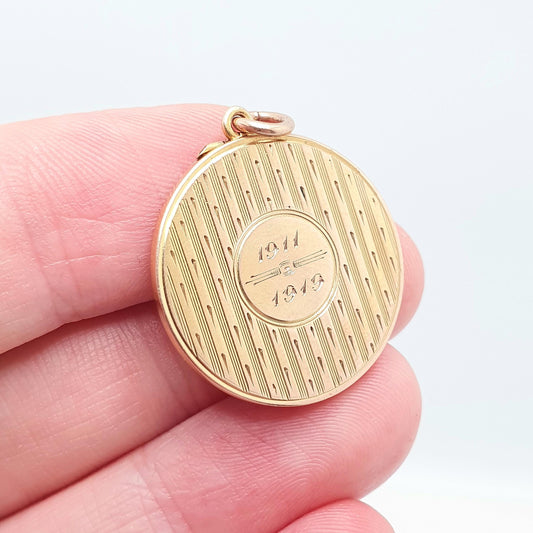 Antique Solid 9k 9ct Rose Gold Locket Round 1913 Hallmark Vertical Pattern All 9ct 9kt Gold Necklace Photo Picture Pendant Jewelry Jewellery