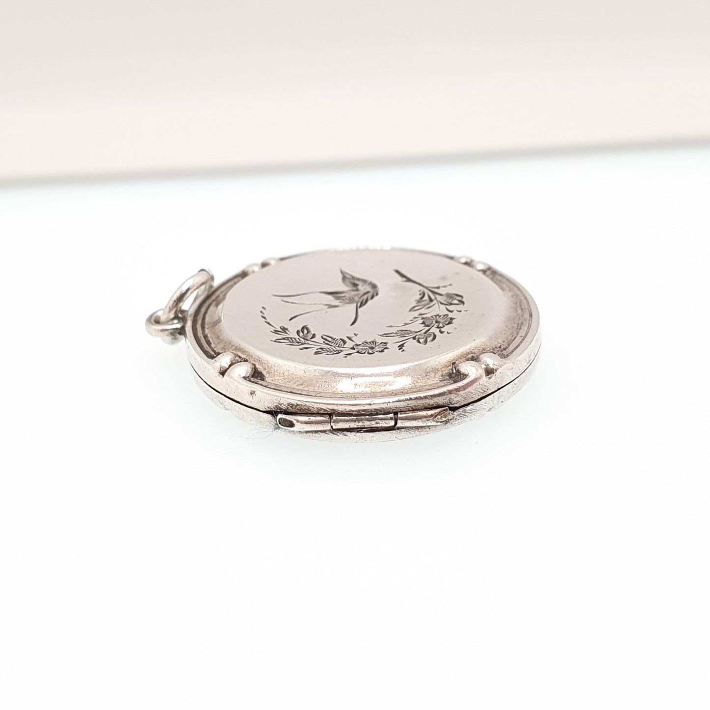 Antique Sterling Silver Bird Locket Round Circle Hand Engraved Necklace Vintage Pendant Picture Photo Jewelry Jewellery