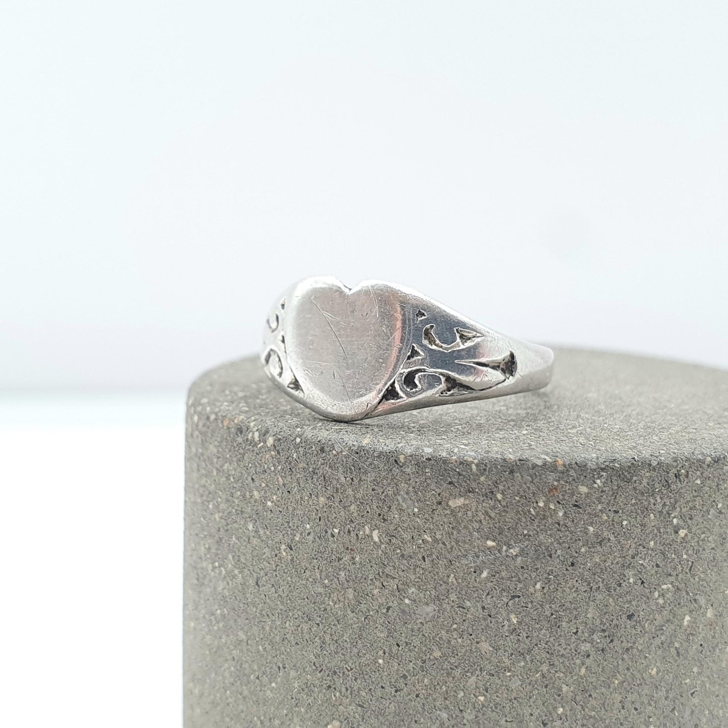 Vintage Sterling Silver Heart Signet Ring, Solid 925 Love Loyalty Women Retro Ladies Gift Jewelry Jewellery Small