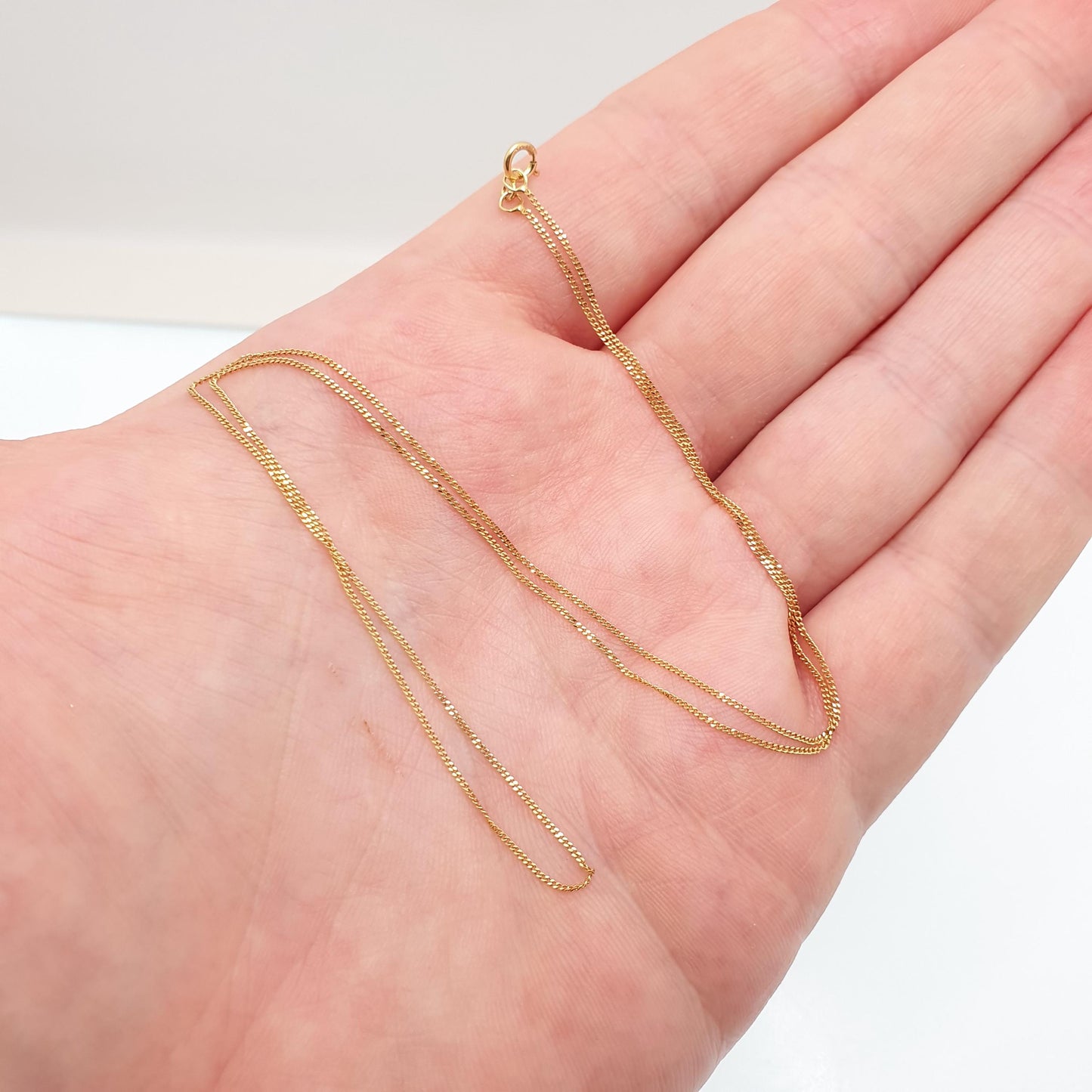 Vintage 9k 9ct Gold Chain Necklace Fine Curb Link 46cm 18.1" 0.76g Solid 9 Carat Yellow Retro Mens Womens Unisex Jewellery Jewelry