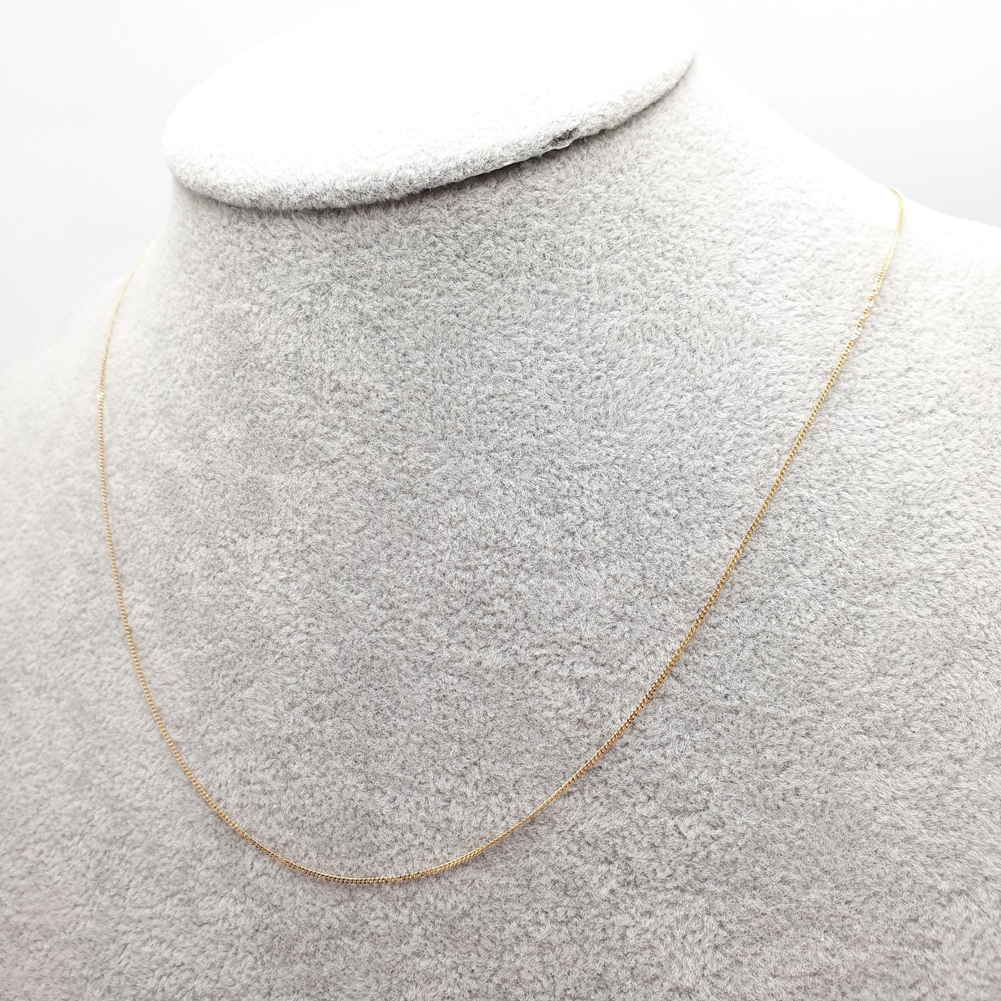 Vintage 9k 9ct Gold Chain Necklace Fine Curb Link 46cm 18.1" 0.76g Solid 9 Carat Yellow Retro Mens Womens Unisex Jewellery Jewelry