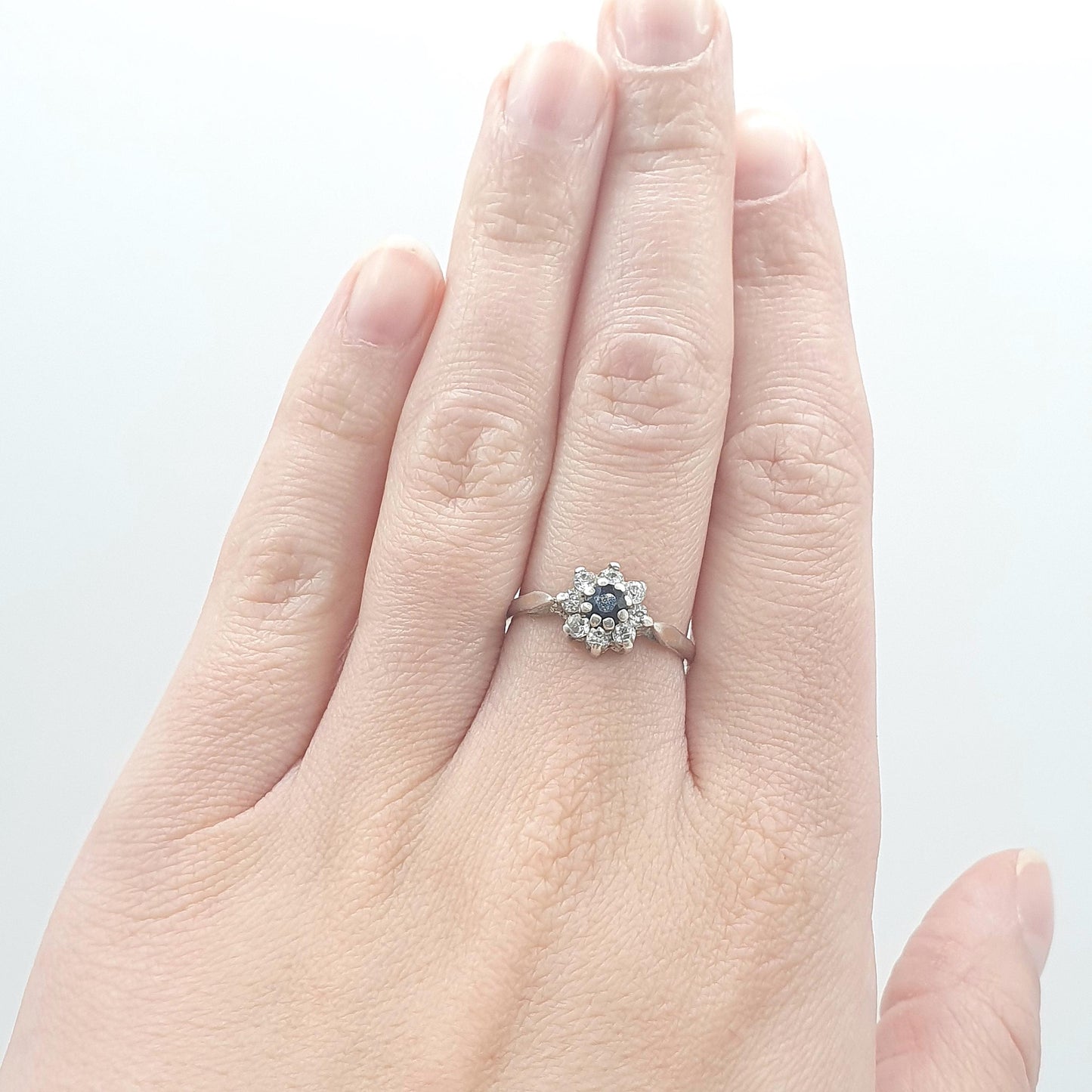 Vintage Sterling Silver Sapphire Cluster Ring Gold Vermeil CZ Border Sparkly Retro Womens Jewellery Jewelry UK N US6.75