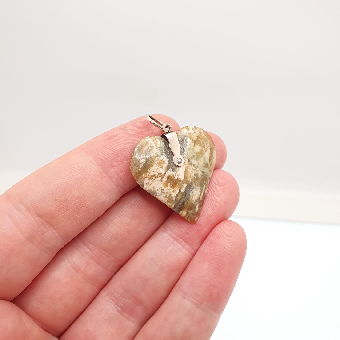 Antique 9ct Gold Connemara Marble Heart Necklace Pendant Victorian Solid 9k 9kt Irish Green Hardstone Love Vintage Jewelry Jewellery