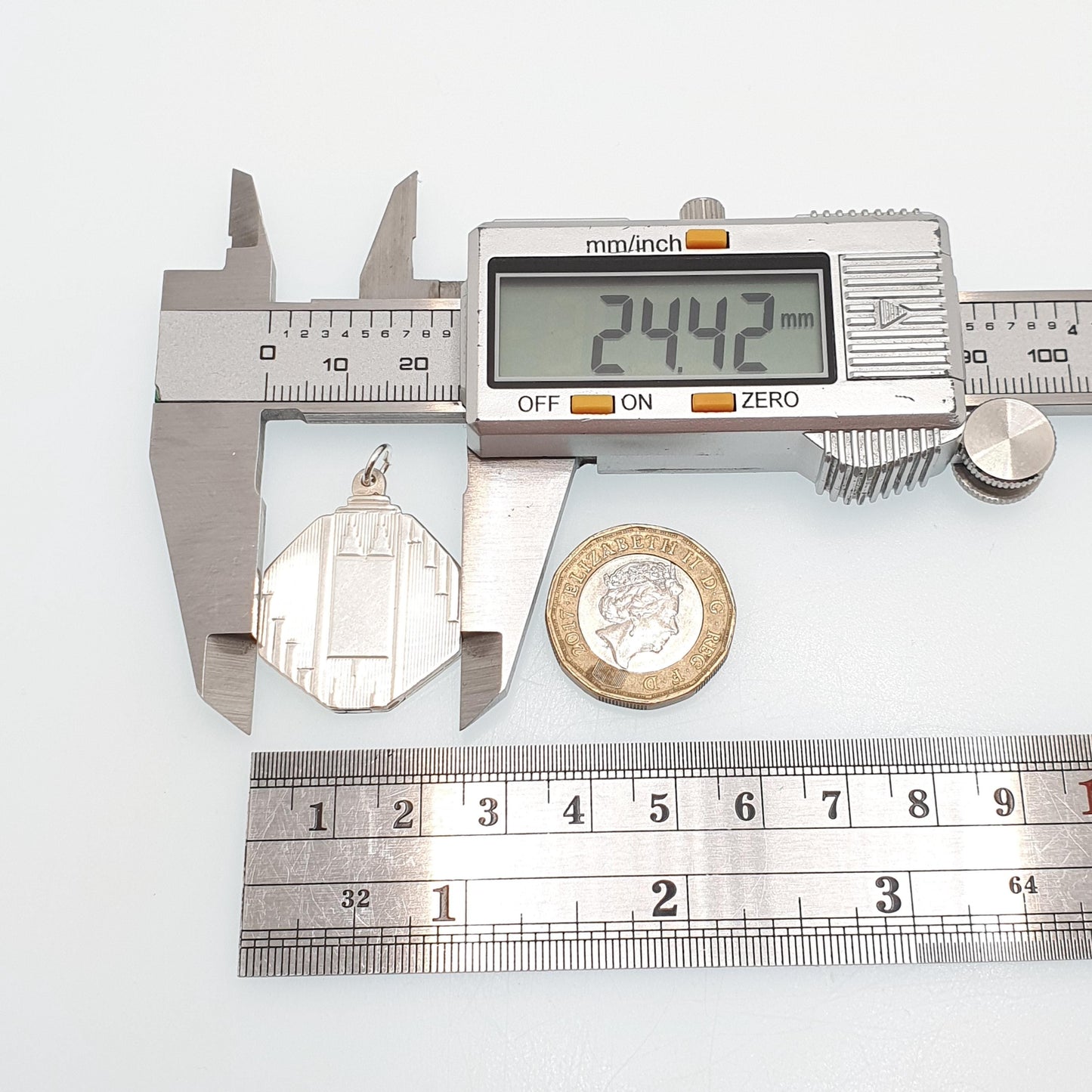 Antique Sterling Silver Locket Art Deco Octagonal Shape Geometric Pattern Necklace Pendant 1920s Picture Photo Jewelry Vintage Jewellery