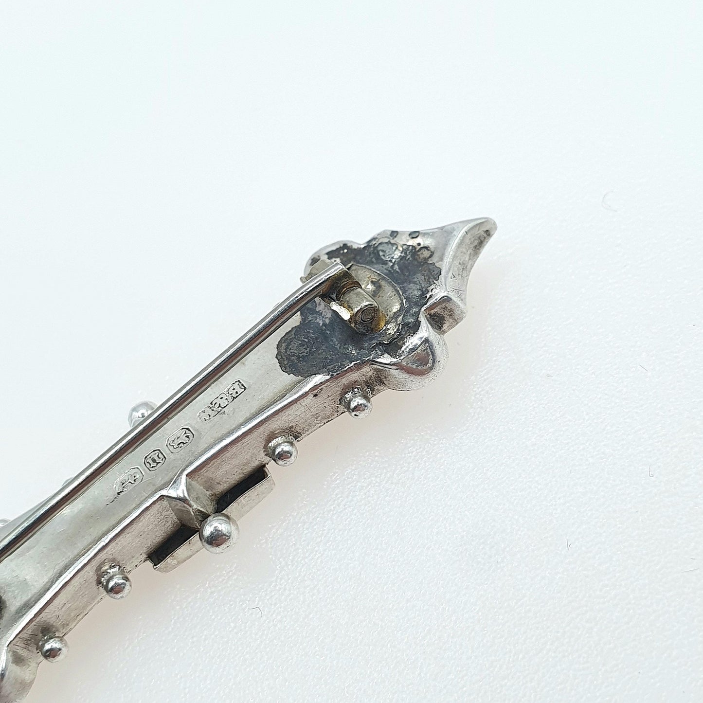 Antique Victorian Sterling Silver Sweetheart Brooch 1894 Hallmark Etruscan Style Pointed Women Jewellery Jewelry Vintage
