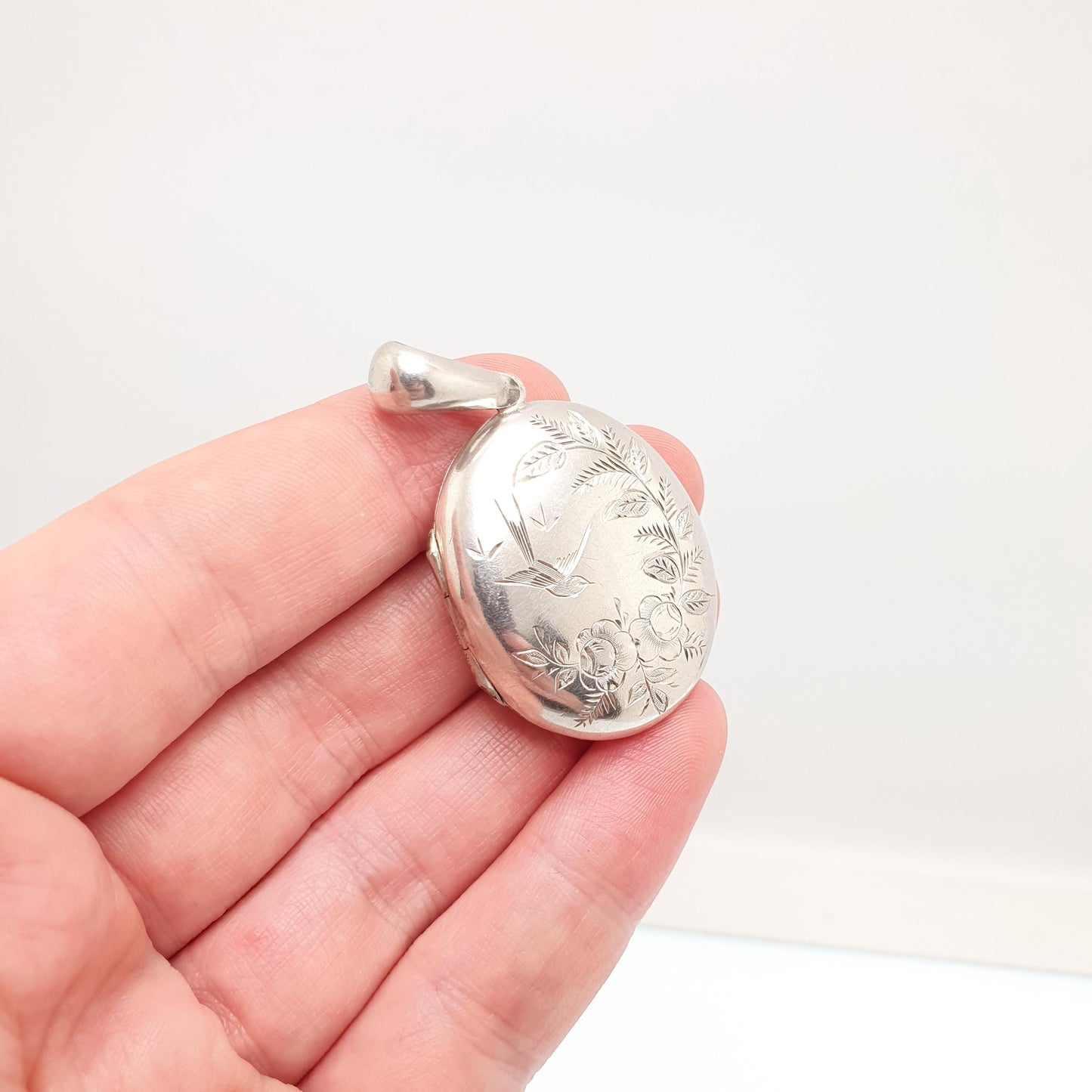 Antique Victorian Solid Silver Bird Locket Floral Flower Pendant Picture Photo Aesthetic Vintage Womens Jewelry Jewellery