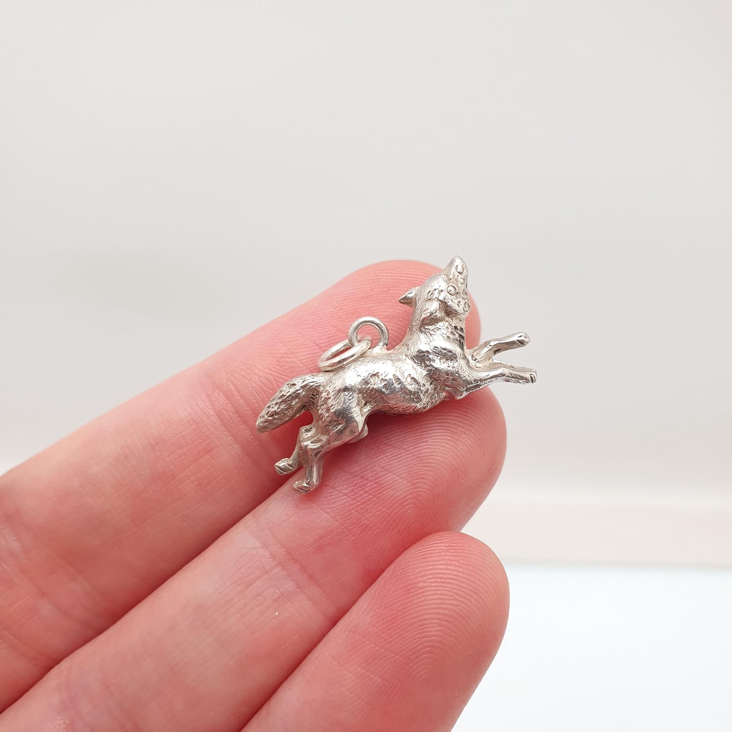 Antique Victorian Solid Silver Fox Pendant Charm Necklace Running Nice Detail Animal Hunting Vintage Jewelry Jewellery