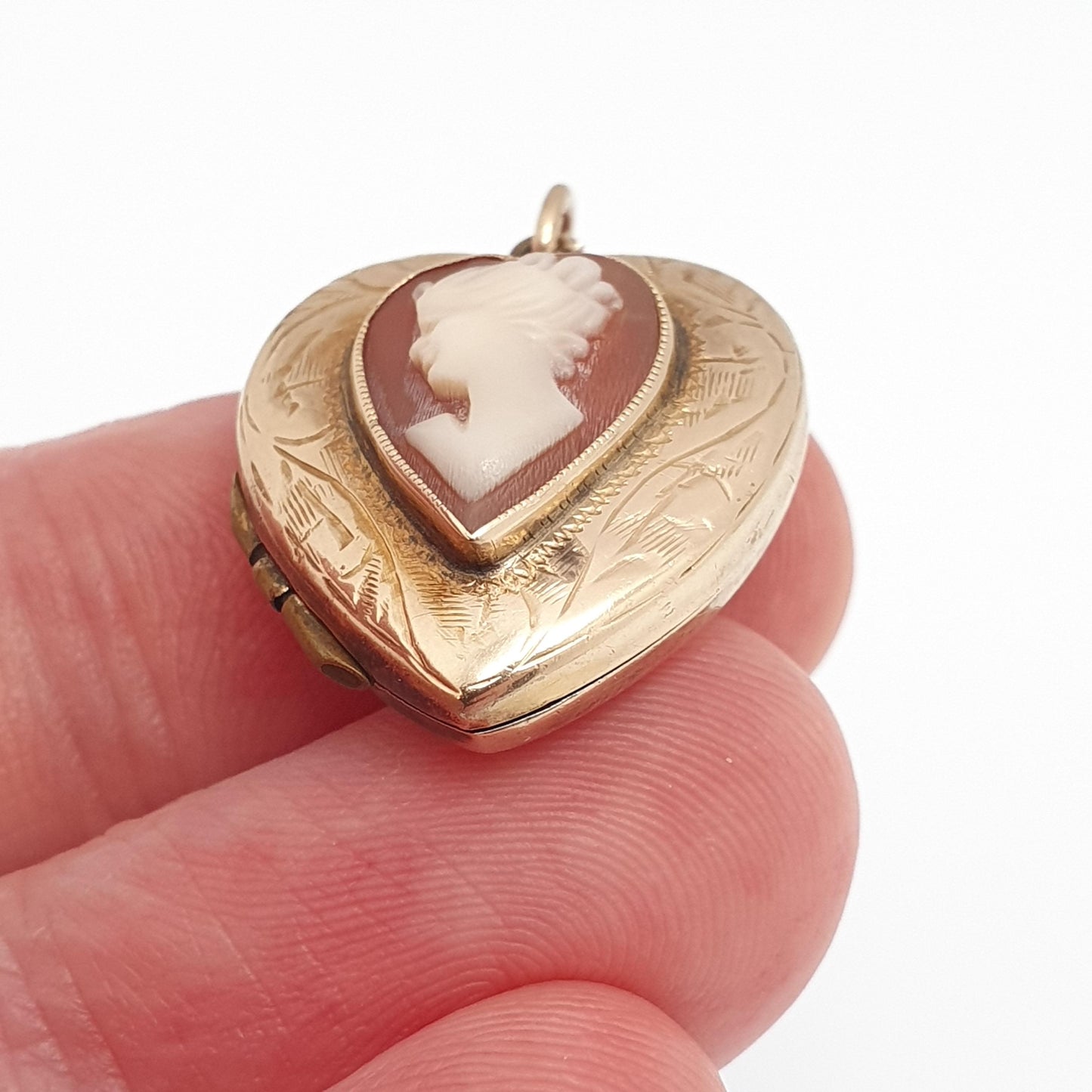 Antique 9ct 9k Gold Cameo Heart Locket Back & Front Hand Carved Shell Engraved Vintage Necklace Photo Pendant Jewelry Jewellery