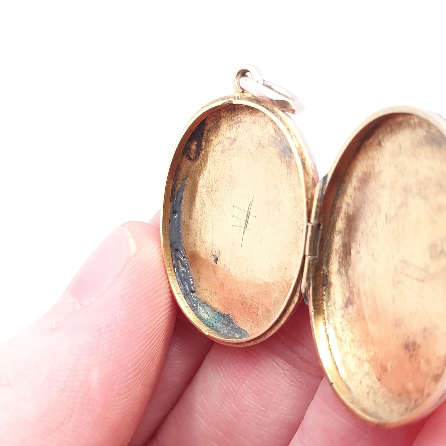 Antique Victorian Solid 9ct Gold Locket Large Oval Pendant Necklace Engraved Fine Estate 375 9k Photo Vintage Jewelry Jewellery