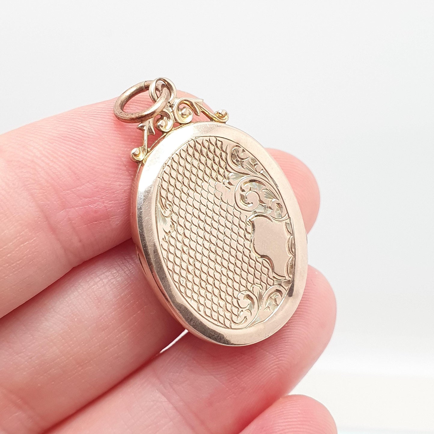 Antique 9ct Rose Gold Locket Large Oval Solid 9k 9kt Back and Front Chequered Engraved Pendant Necklace Jewelry Womens Jewellery