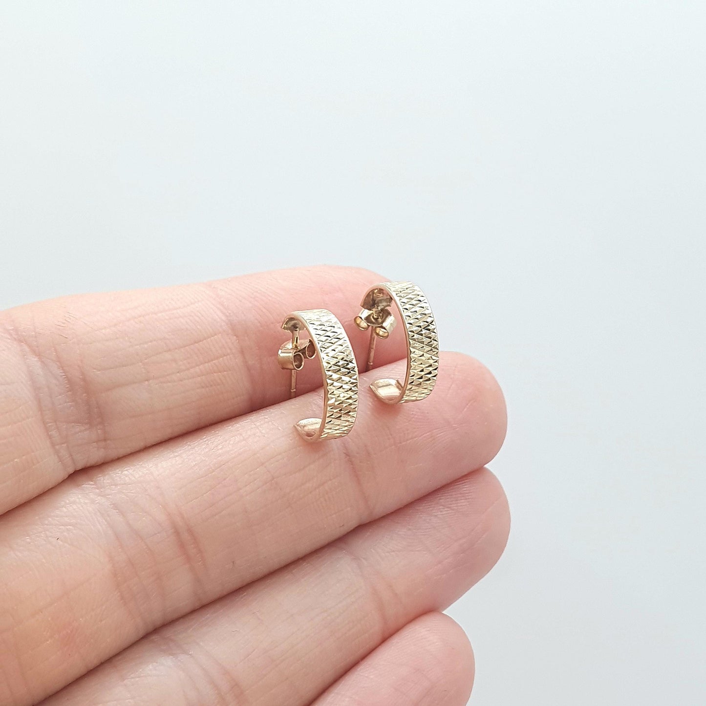 Vintage 9ct Gold Chequered Hoop Stud Earrings Three Quarter Etched Solid 375 9kt Retro Womens Jewelry Jewellery Mens Unisex