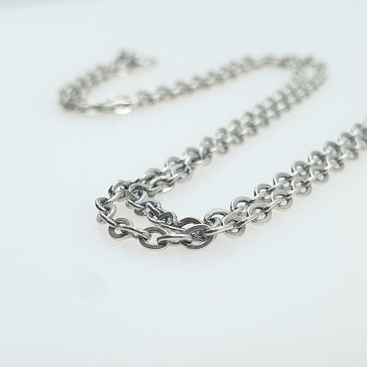 Vintage Sterling Silver Cable Link Chain Necklace Oval Trace Link 5.13g 61cm Long Women Mens Unisex Retro
