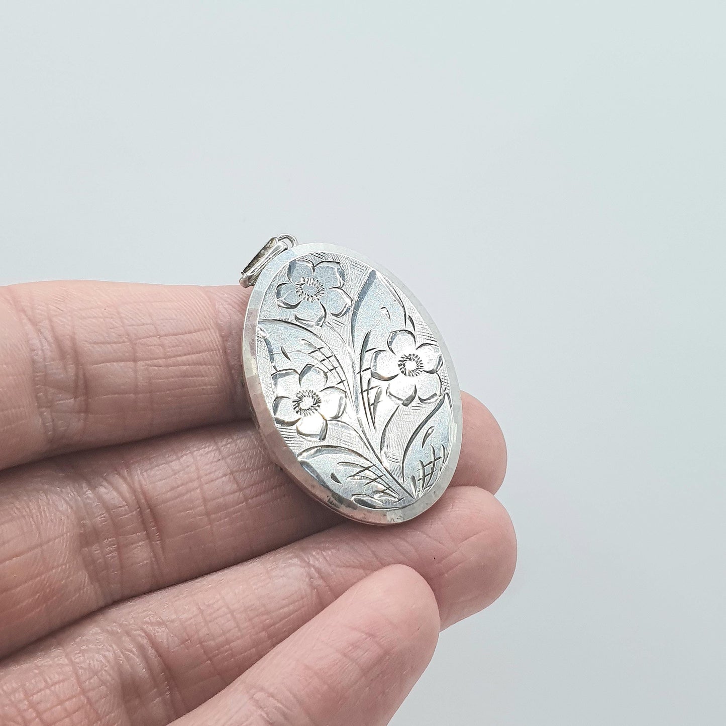 Vintage GEORG JENSEN Sterling Silver Locket Oval Flower Engraved Necklace Pendant Picture Photo Womens Jewelry Jewellery Unisex